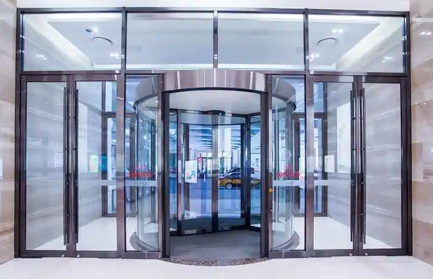 为何旋转门成为高端商场的标配？