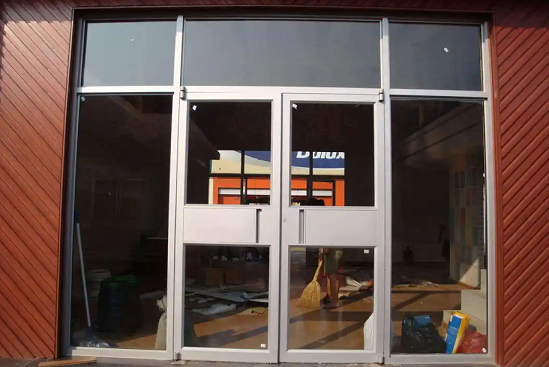 肯德基门有保温隔热性能吗？