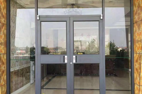 双玻肯德基门 | 中空钢化玻璃 | 隔音保温！